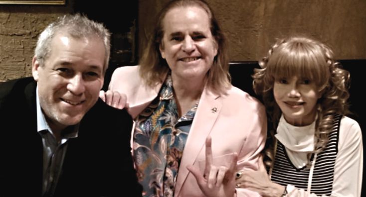 Blogger Tony Ortega with Jeffrey Augustine and Ortega sponsor Karen de la Carriere, 2021